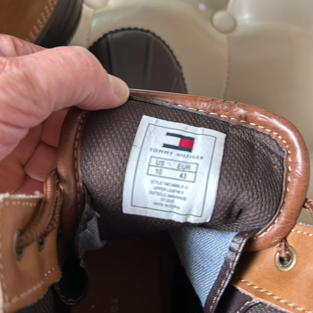 Tommy Hilfiger rain boots, size 10